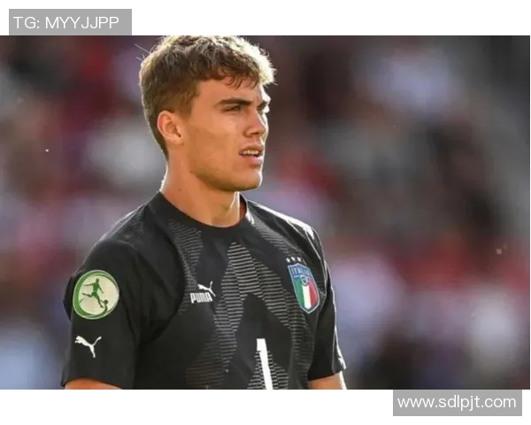 多纳鲁马:从青涩小将到世界顶级门将的成长之路与辉煌成就 多纳鲁马:从青涩小将到世界顶级门将的成长之路与辉煌成就