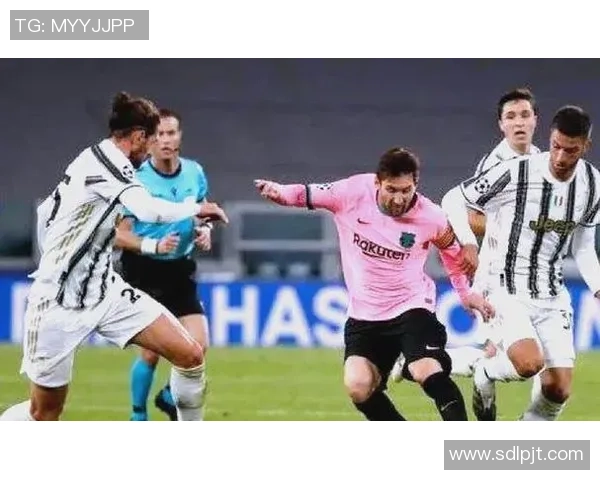 尤文图斯与巴萨激战成2比1谁将晋级下一轮的较量引人关注 尤文图斯与巴萨激战成2比1谁将晋级下一轮的较量引人关注